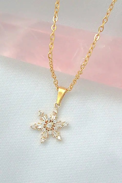 24 Karats Snowflake Necklace Amazing Hot Prices For You