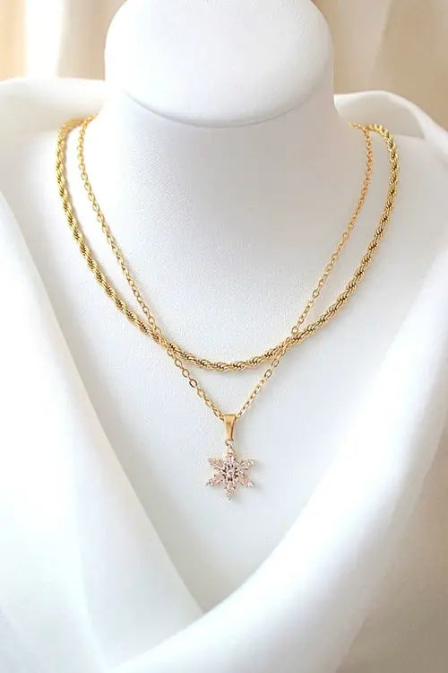 24 Karats Snowflake Necklace Amazing Hot Prices For You