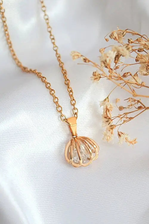 "Ocean Treasure" 24 Karats Seashell Necklace Amazing Hot Prices For You