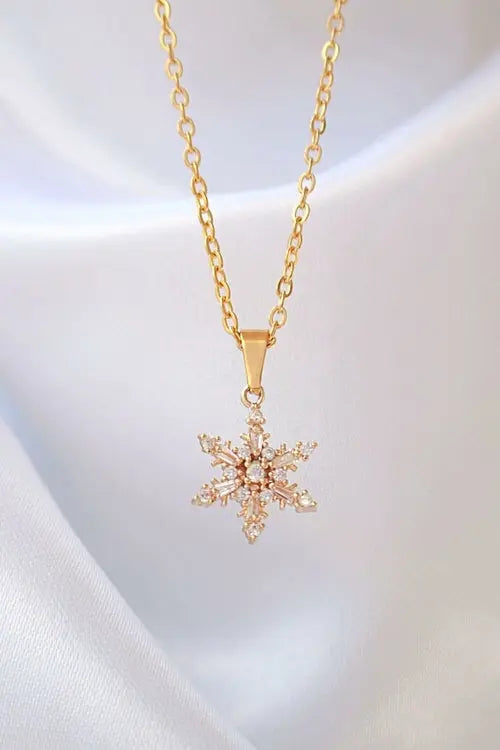 24 Karats Snowflake Necklace Amazing Hot Prices For You